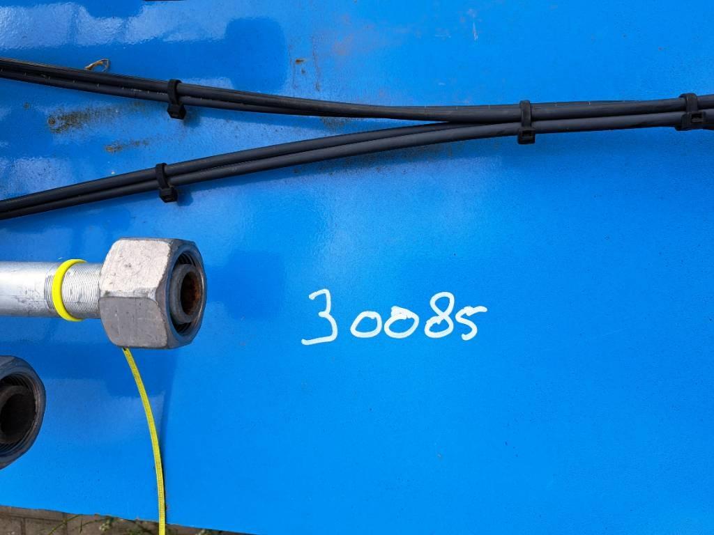 Fuchs MHL 360 E Booms and arms