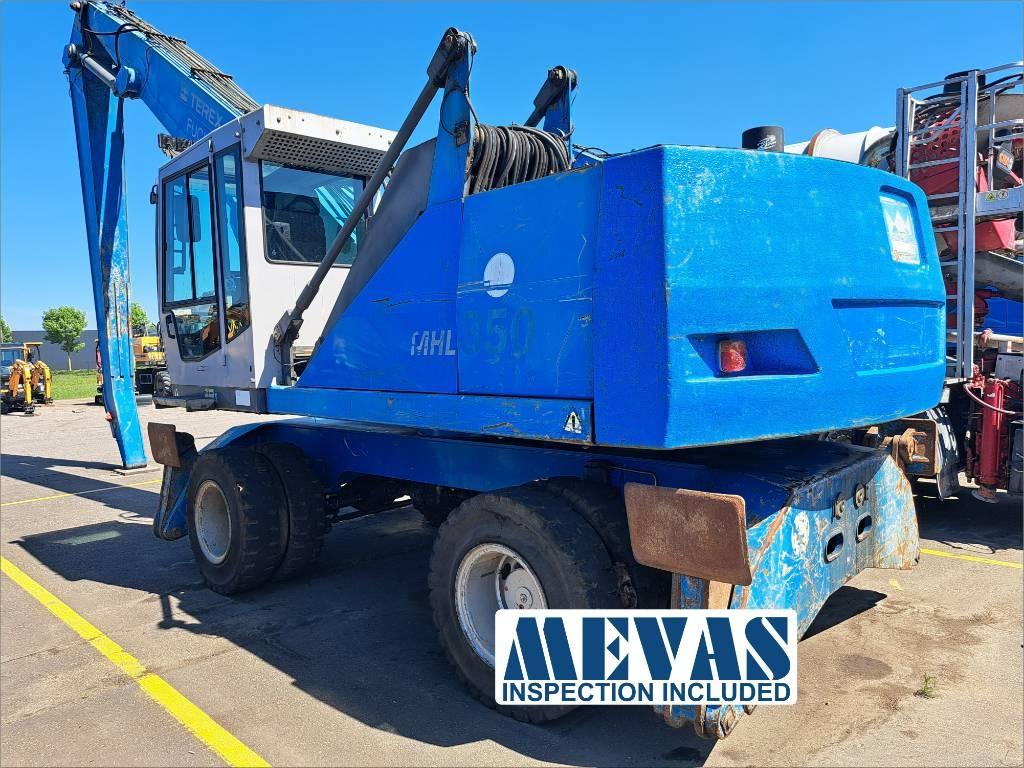 Fuchs MHL 350 C Waste / industry handlers