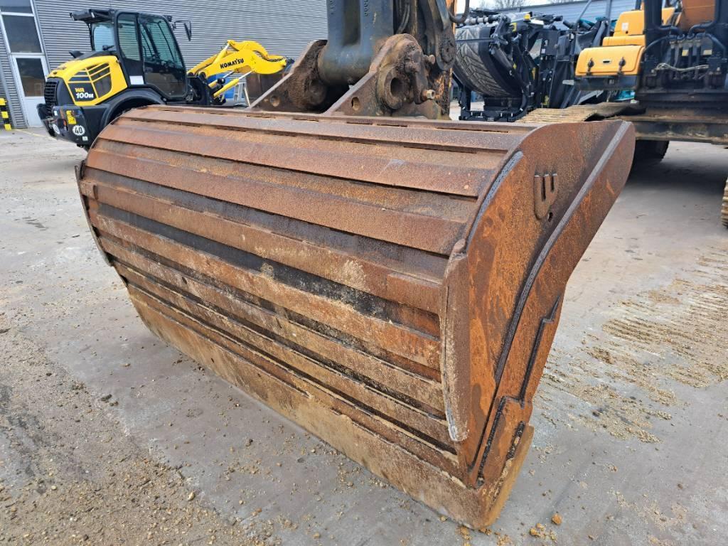 Eurosteel Ditch clean bucket +3500ltr Buckets