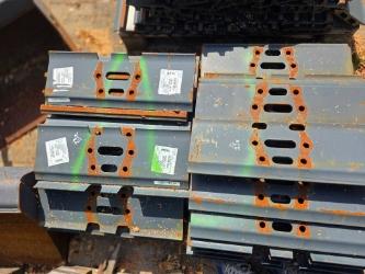 Hyundai Track Pads - Robex 220 - 600mm.