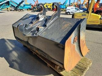 Pladdet Bucket SG840NX2100, Quickcoupler SMP100