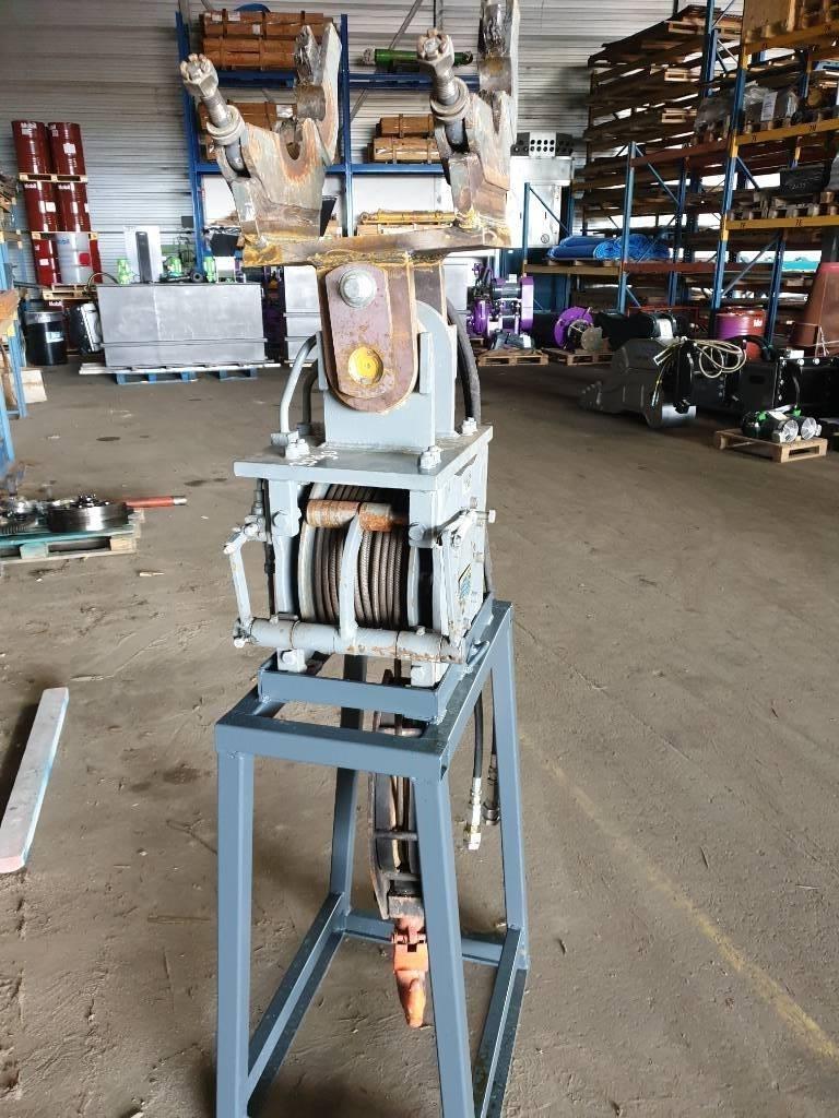 Fuchs Hydraulic Loading Hook Other components